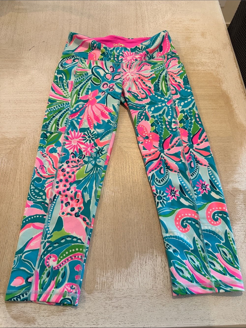 Lilly Pulitzer Women’s LUXLETIC Cropped Leggings